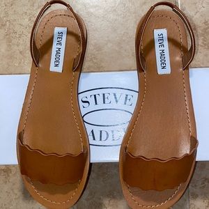 BNWT Steve Madden Aveline Cognac Sandals